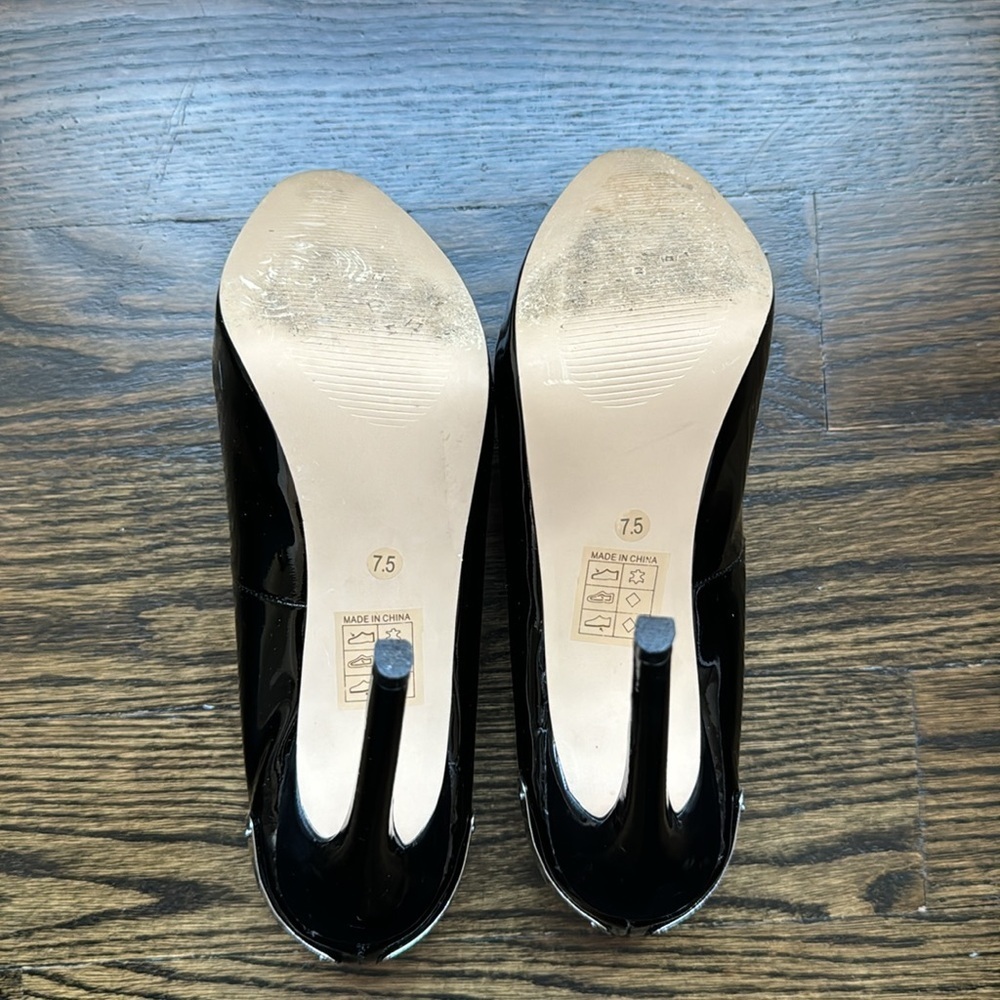 🔵 DV DOLCE VITA PATENT LEATHER PUMPS SIZE 7.5 - Picture 6 of 6